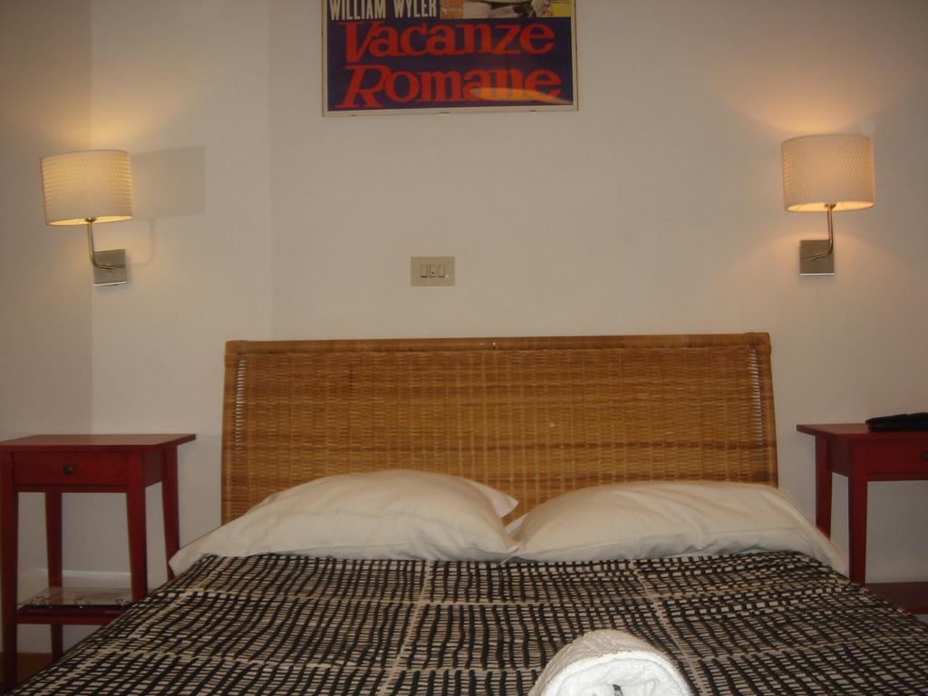 Bed & Breakfast Flavia 84 Rome Ruang foto