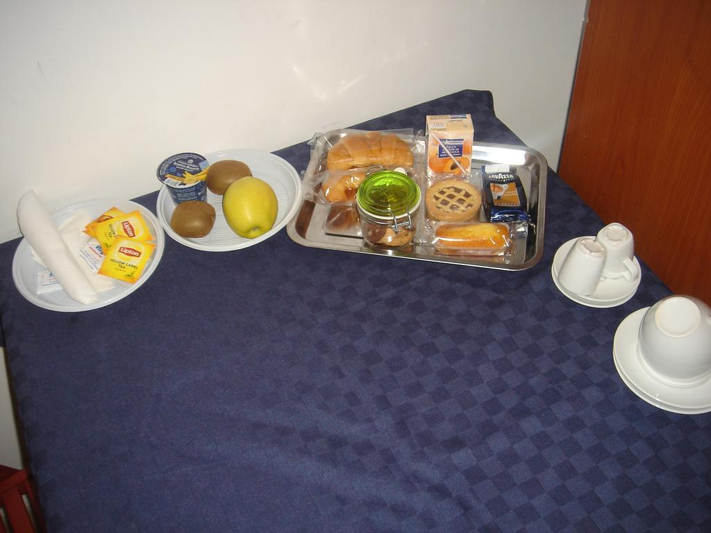 Bed & Breakfast Flavia 84 Rome Ruang foto